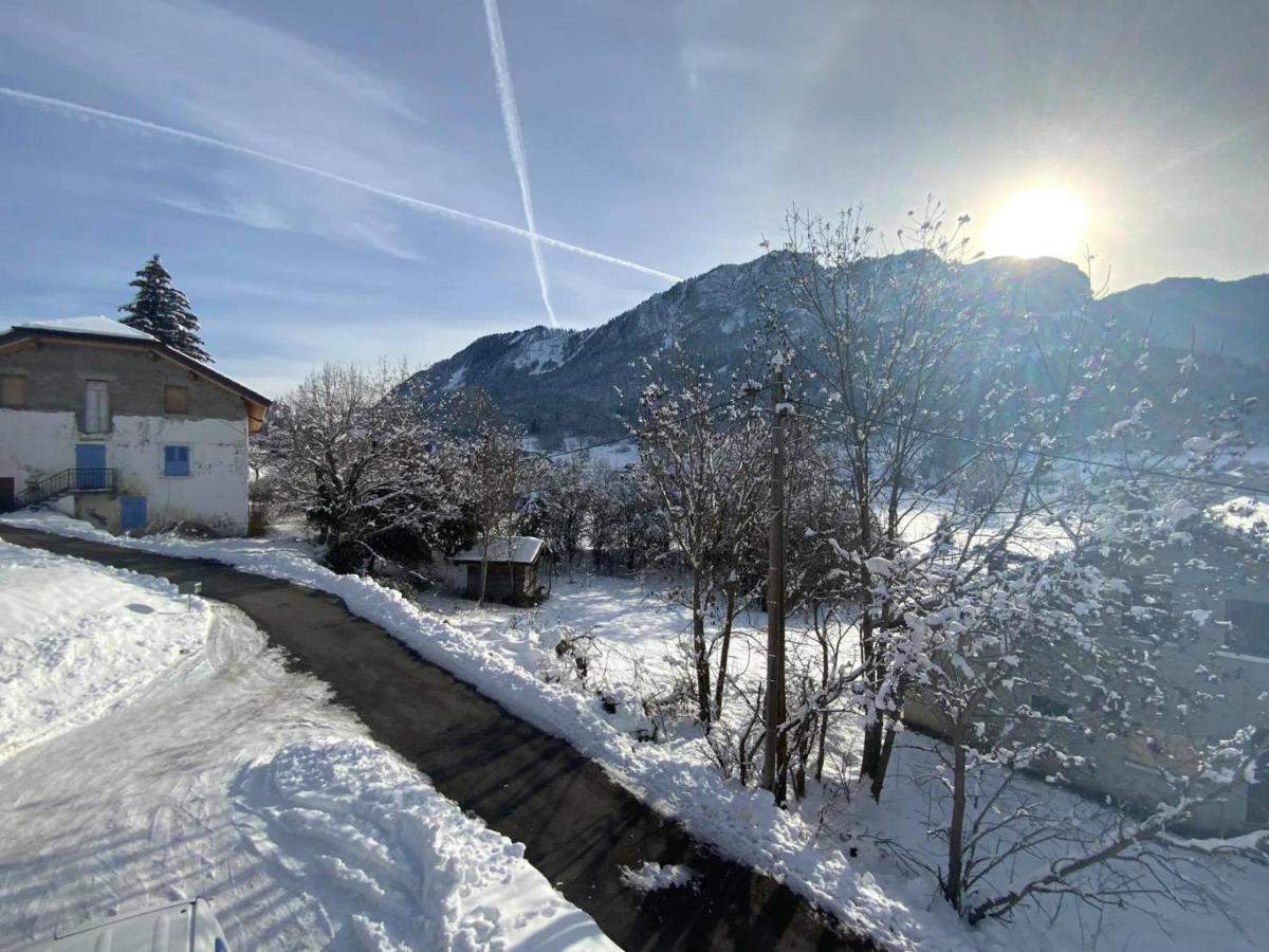 Votre Studio Balneo Bien-Etre A La Montagne Thollon-les-Memises Exterior photo